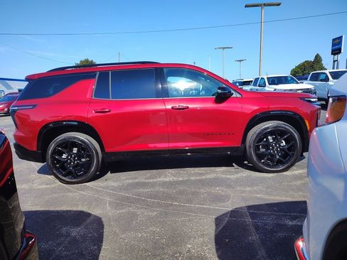 New 2026 Chevrolet Traverse RS w/ LPO, Floor Liner Package image 2