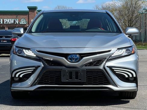 Used 2023 Toyota Camry XSE image 12