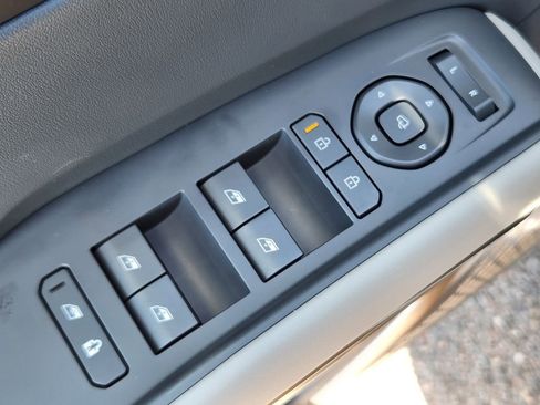 New 2026 Kia EV9 Wind image 7