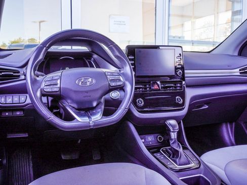 Used 2022 Hyundai Ioniq SEL image 5