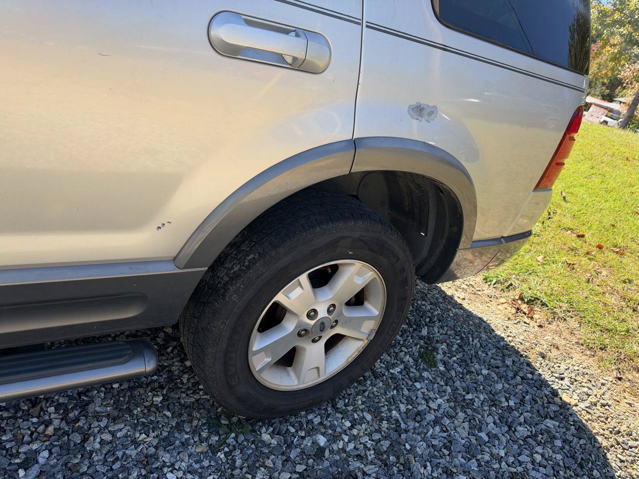 Used 2003 Ford Explorer XLT RWD image 6