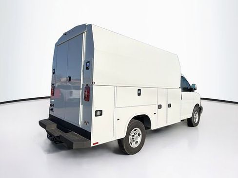 New 2024 Chevrolet Express 3500 w/ Power Convenience Package image 7