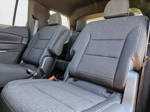 New 2026 Chevrolet Traverse LT w/ LPO, Floor Liner Package image 18