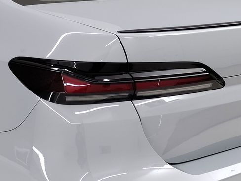 New 2026 BMW 740i w/ Premium Package image 11