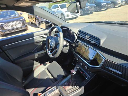 New 2025 Audi Q3 2.0T Premium Plus image 11
