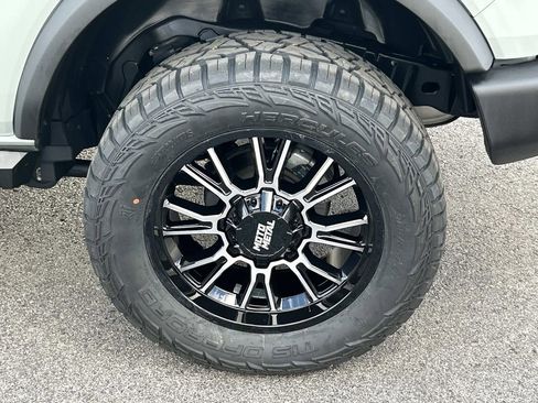 Used 2023 Ford Bronco 4-Door image 14