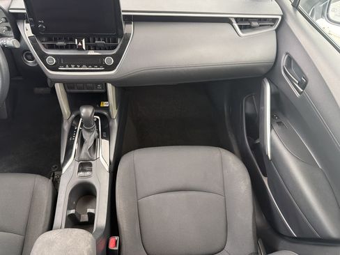 Used 2023 Toyota Corolla Cross LE FWD image 26
