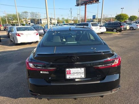 New 2026 Toyota Camry SE FWD image 4