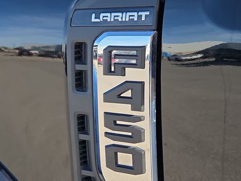 Used 2025 Ford F450 Lariat w/ Lariat Ultimate Package image 11