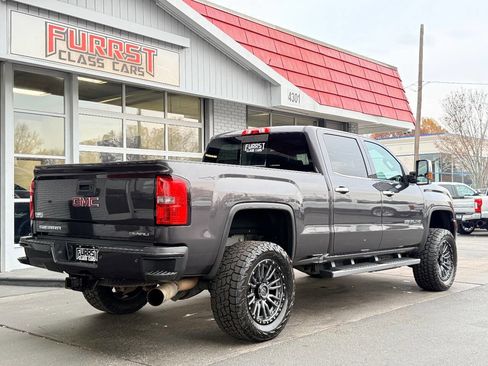 Used 2016 GMC Sierra 2500 Denali w/ Duramax Plus Package image 3