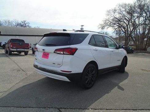 Used 2022 Chevrolet Equinox RS w/ Infotainment Package image 21