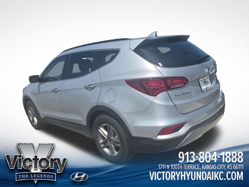 Used 2017 Hyundai Santa Fe Sport FWD image 3