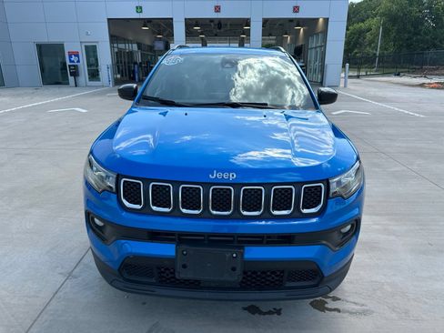 Used 2024 Jeep Compass Latitude AWD/4WD image 8