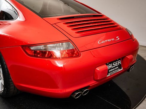 Used 2006 Porsche 911 Carrera S RWD image 21
