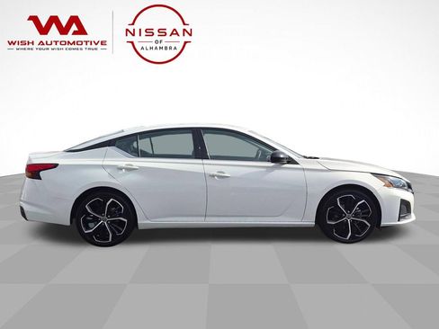 Certified 2024 Nissan Altima 2.5 SR FWD image 4