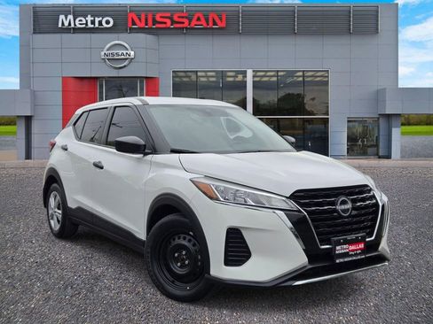 Certified 2024 Nissan Kicks S image 1