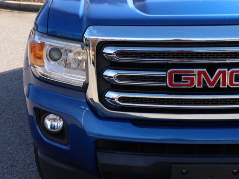 Used 2018 GMC Canyon SLE image 18