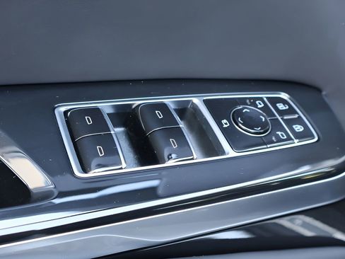 Certified 2026 Cadillac Escalade V w/ LPO, ONYX Package image 12