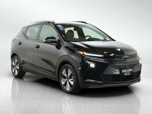 Used 2022 Chevrolet Bolt EUV LT w/ Convenience Package image 7