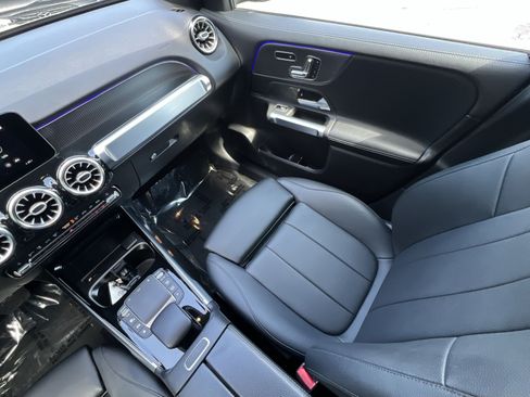Used 2021 Mercedes-Benz GLB 250 image 14
