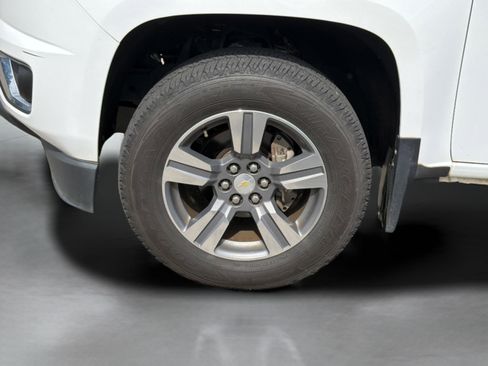 Used 2015 Chevrolet Colorado LT w/ Luxury Package image 9