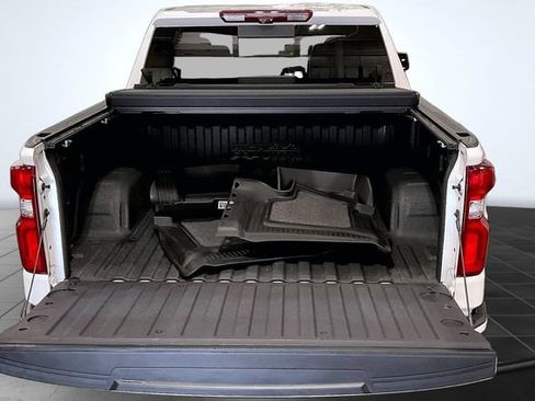 Used 2024 Chevrolet Silverado 1500 High Country w/ Technology Package AWD/4WD image 5