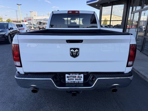 Used 2017 RAM 1500 Classic SLT w/ SLT Plus D←cor Group AWD/4WD image 4