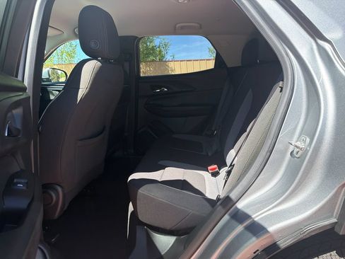 Used 2025 Chevrolet TrailBlazer LT AWD/4WD image 20