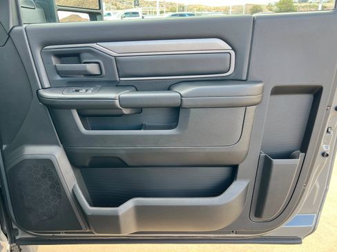 New 2026 RAM 2500 Tradesman AWD/4WD image 14