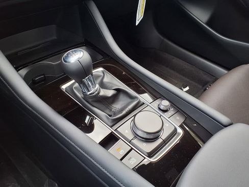 New 2026 MAZDA MAZDA3 2.5 S Hatchback w/ Premium Pkg FWD image 17