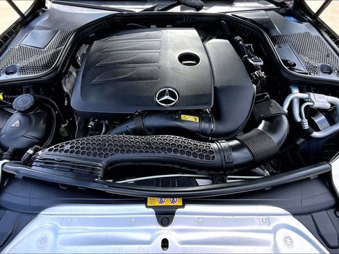 Used 2021 Mercedes-Benz C 300 Sedan image 32