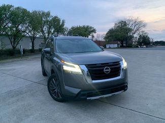 Used 2024 Nissan Pathfinder SL w/ SL Premium Package video 2