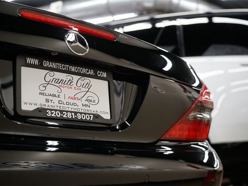 Used 2012 Mercedes-Benz SL 550 image 6