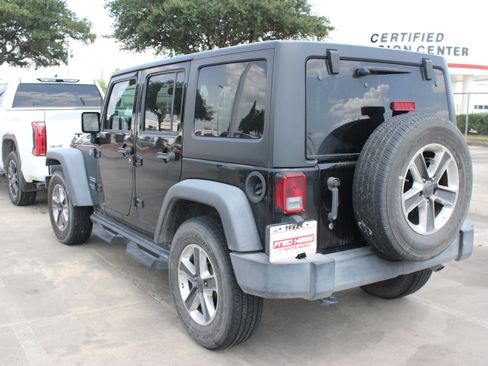 Used 2017 Jeep Wrangler Unlimited Sport w/ Quick Order Package 24S AWD/4WD image 5
