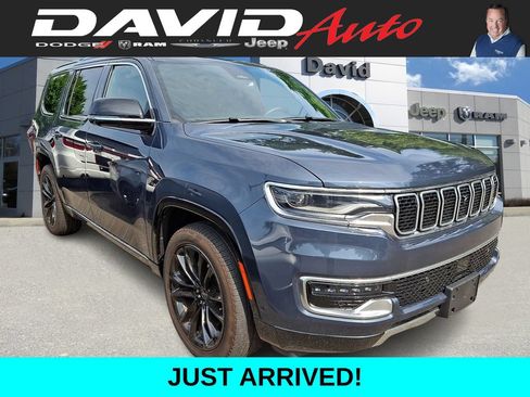 Used 2024 Jeep Wagoneer Series III w/ Premium Group I AWD/4WD image 1
