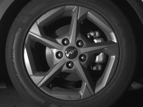 Used 2025 Kia K4 LXS image 13