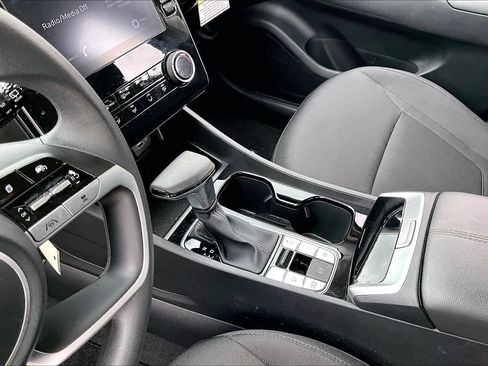 Used 2024 Hyundai Tucson SE FWD image 15