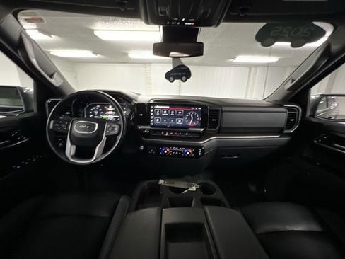 Used 2025 GMC Sierra 1500 SLT image 20