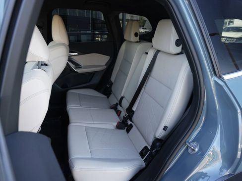 Used 2023 BMW X1 xDrive28i w/ Premium Package image 9