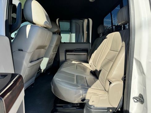 Used 2014 Ford F250 Platinum w/ FX4 Off-Road Package image 32