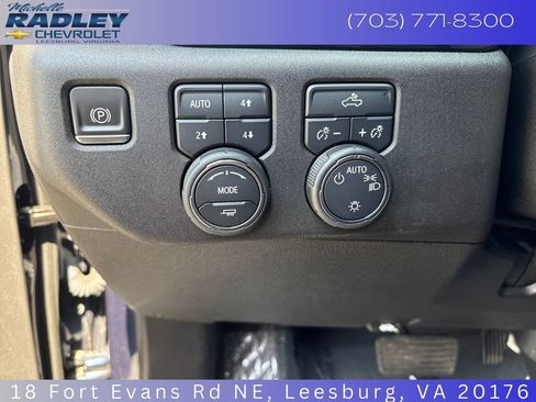 Used 2022 Chevrolet Silverado 1500 LT w/ Z71 Off-Road Package AWD/4WD image 16