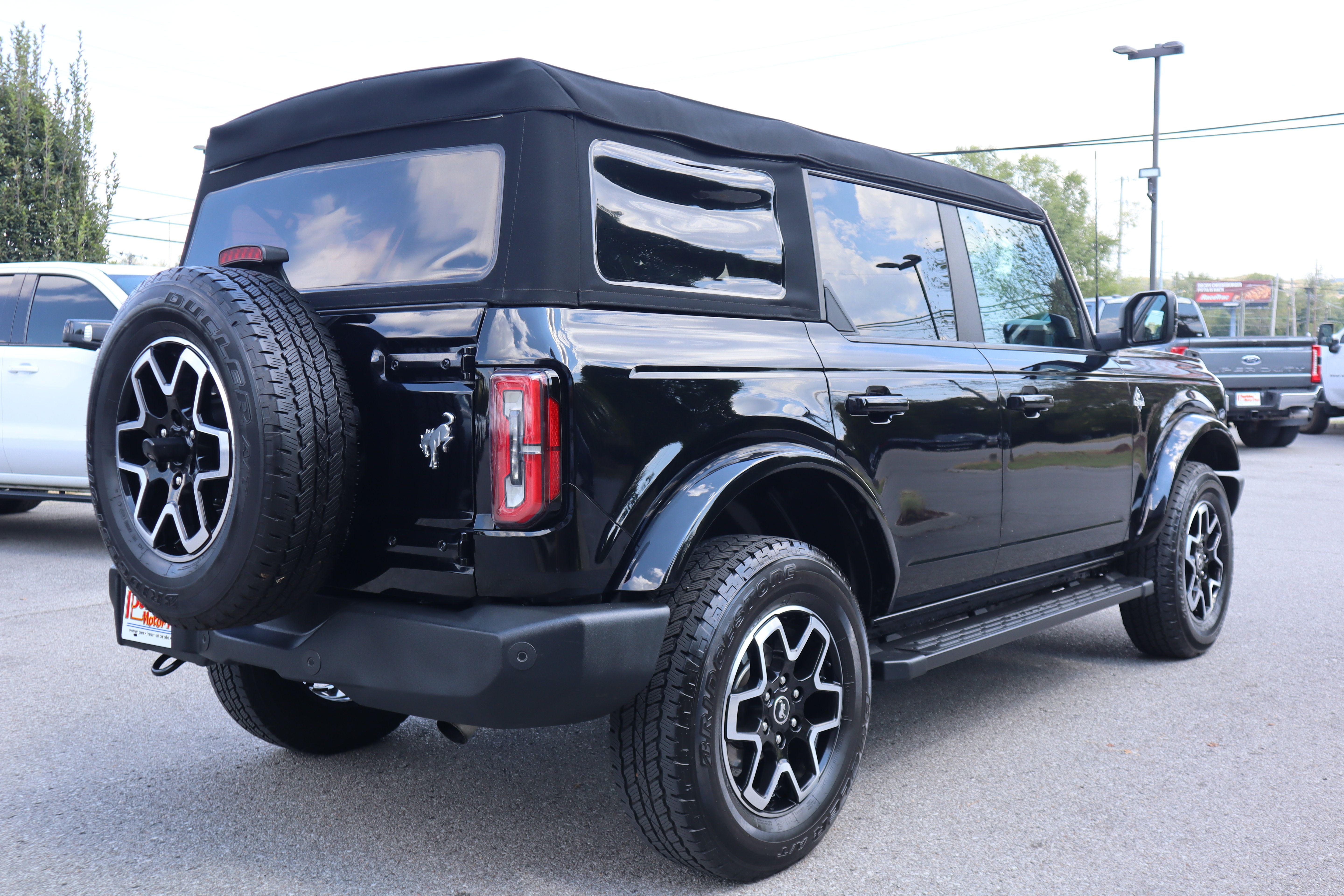 Used 2023 Ford Bronco Outer Banks AWD/4WD image 7