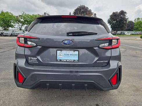 Used 2024 Subaru Crosstrek 2.0i Premium w/ Crosstrek Mirror Package AWD/4WD image 12