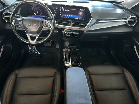 Used 2024 Chevrolet Trax ACTIV w/ Driver Confidence Package FWD image 12