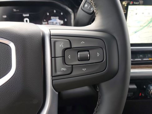 New 2025 GMC Sierra 1500 Elevation image 25