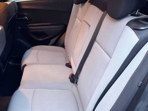 Used 2019 Chevrolet Trax LT image 13