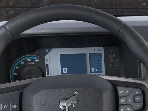 Used 2025 Ford Bronco Big Bend image 13