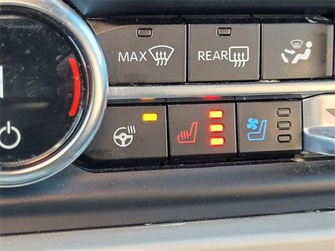 Used 2023 Ford Expedition Max Limited image 25