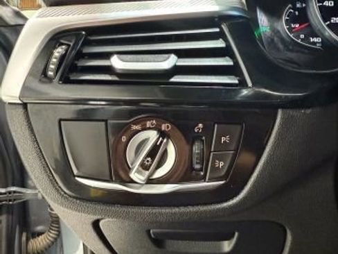 Used 2019 BMW M5 w/ Executive Package image 25