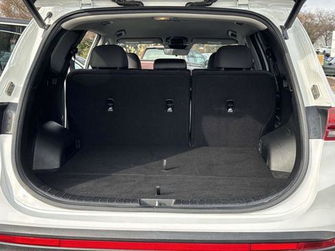 Used 2023 Hyundai Santa Fe SEL image 15